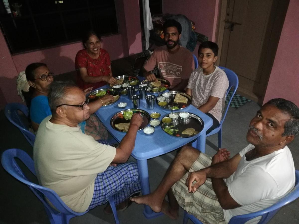 Abhi Homestay Hampi Bagian luar foto