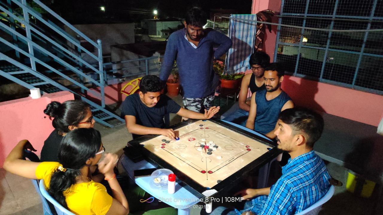 Abhi Homestay Hampi Bagian luar foto