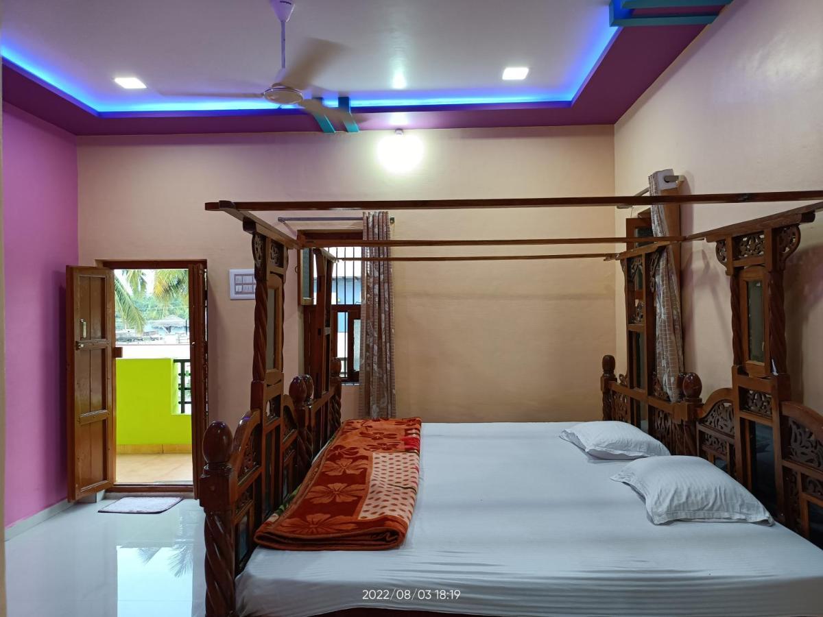 Abhi Homestay Hampi Bagian luar foto